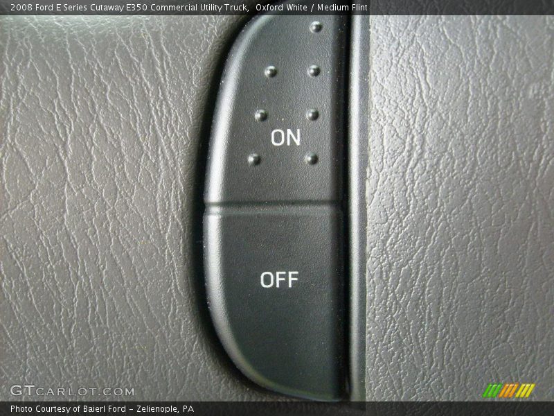 Oxford White / Medium Flint 2008 Ford E Series Cutaway E350 Commercial Utility Truck