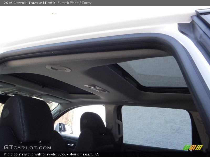 Summit White / Ebony 2016 Chevrolet Traverse LT AWD