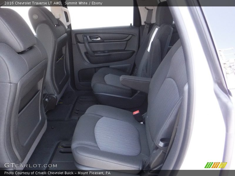 Summit White / Ebony 2016 Chevrolet Traverse LT AWD