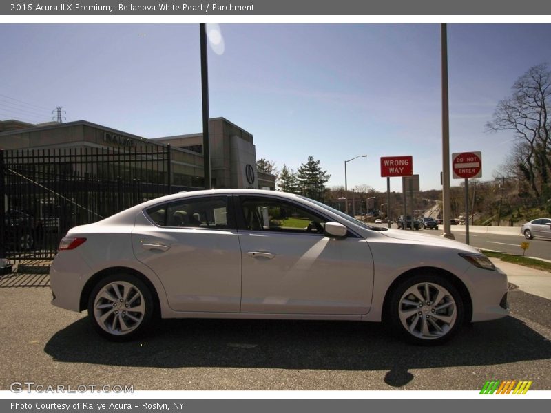 Bellanova White Pearl / Parchment 2016 Acura ILX Premium