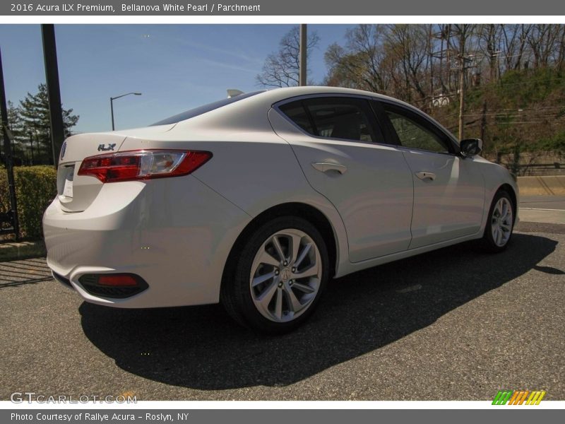 Bellanova White Pearl / Parchment 2016 Acura ILX Premium