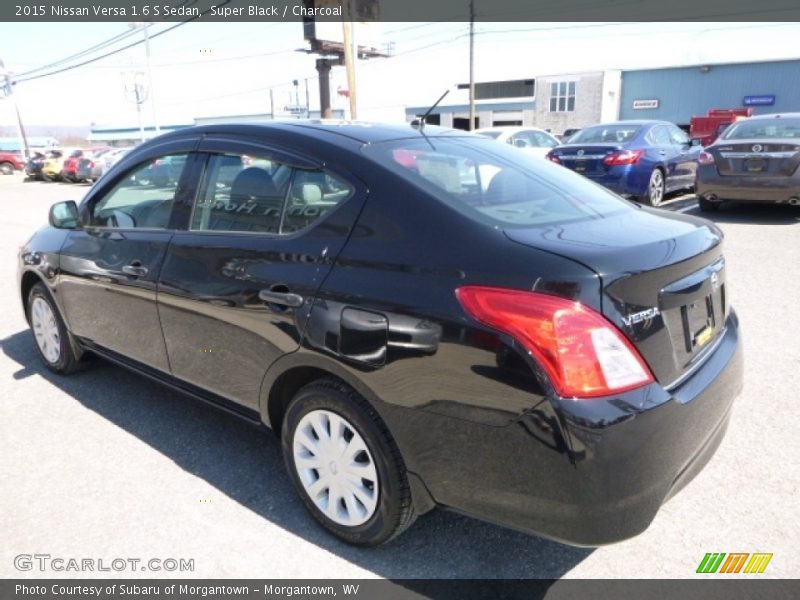 Super Black / Charcoal 2015 Nissan Versa 1.6 S Sedan