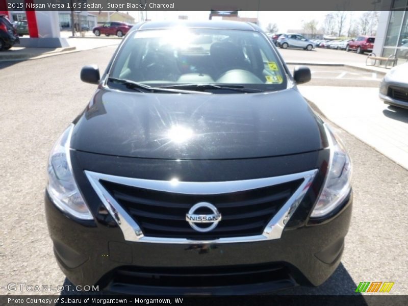 Super Black / Charcoal 2015 Nissan Versa 1.6 S Sedan