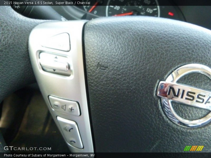 Super Black / Charcoal 2015 Nissan Versa 1.6 S Sedan