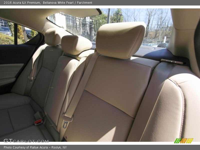 Bellanova White Pearl / Parchment 2016 Acura ILX Premium