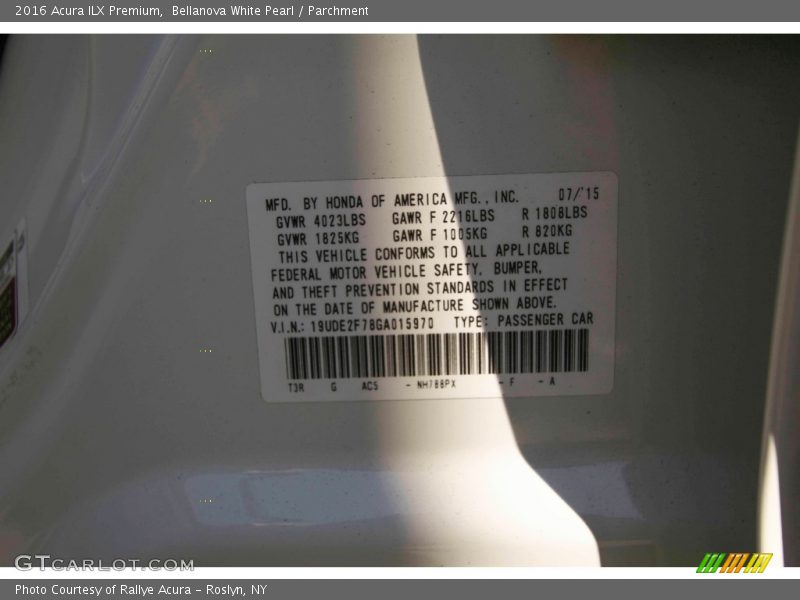 Bellanova White Pearl / Parchment 2016 Acura ILX Premium