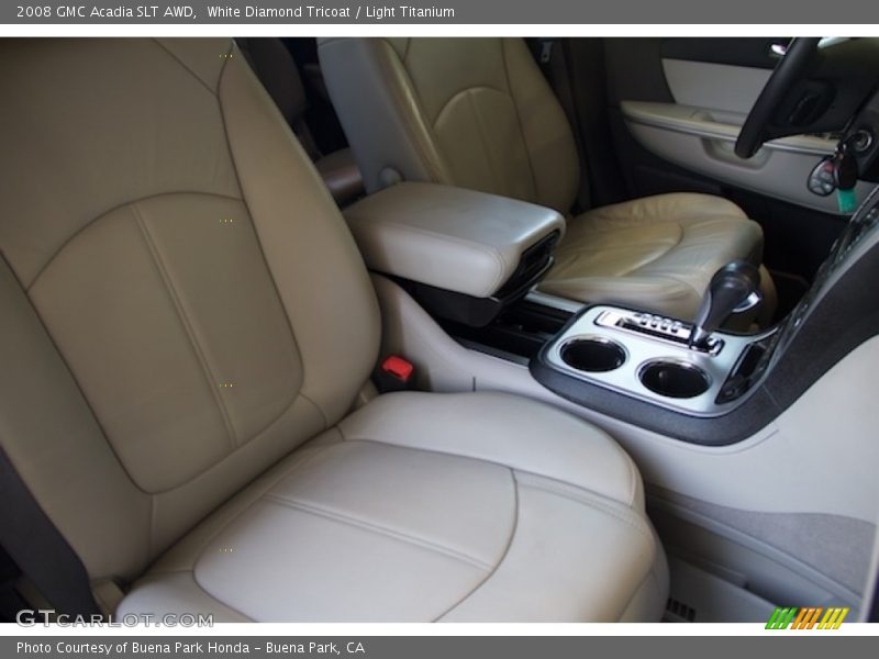 White Diamond Tricoat / Light Titanium 2008 GMC Acadia SLT AWD