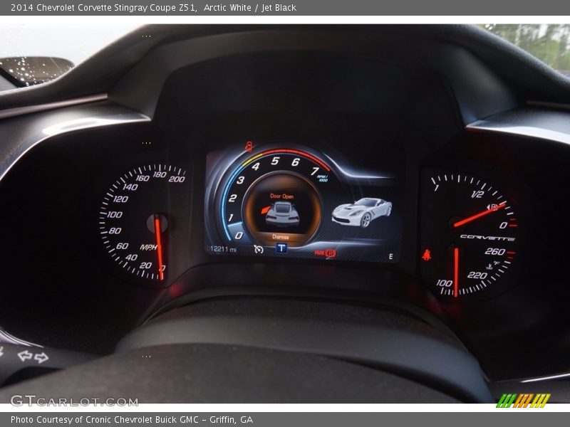Arctic White / Jet Black 2014 Chevrolet Corvette Stingray Coupe Z51