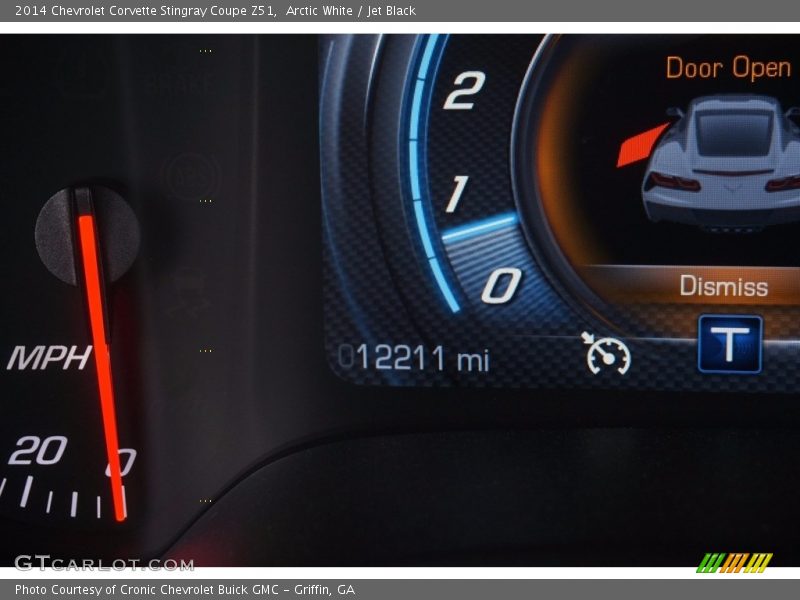Arctic White / Jet Black 2014 Chevrolet Corvette Stingray Coupe Z51