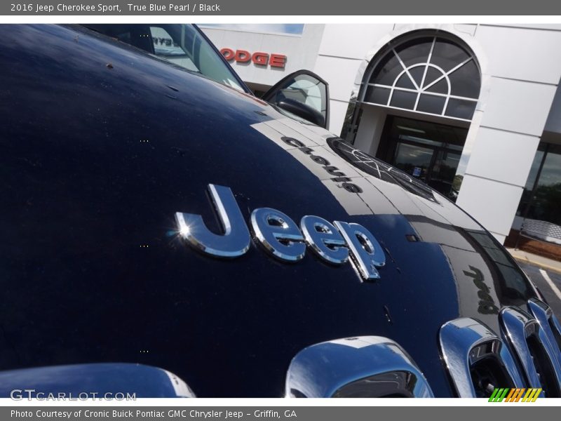 True Blue Pearl / Black 2016 Jeep Cherokee Sport