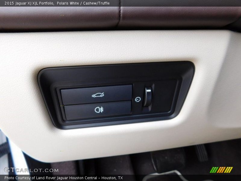 Polaris White / Cashew/Truffle 2015 Jaguar XJ XJL Portfolio