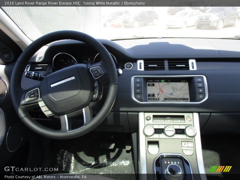 Yulong White Metalllic / Ebony/Ivory 2016 Land Rover Range Rover Evoque HSE