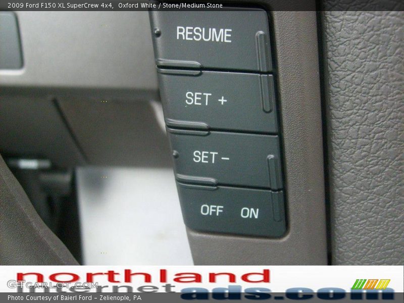 Oxford White / Stone/Medium Stone 2009 Ford F150 XL SuperCrew 4x4