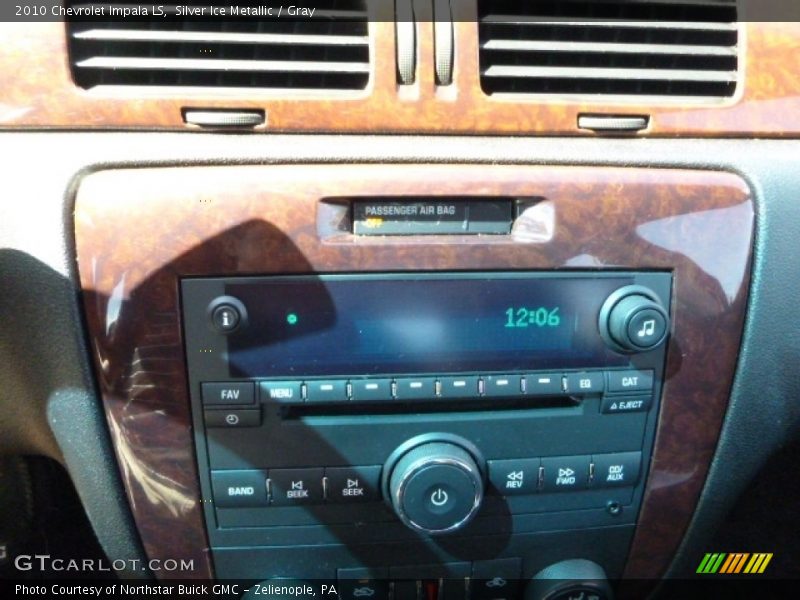 Silver Ice Metallic / Gray 2010 Chevrolet Impala LS