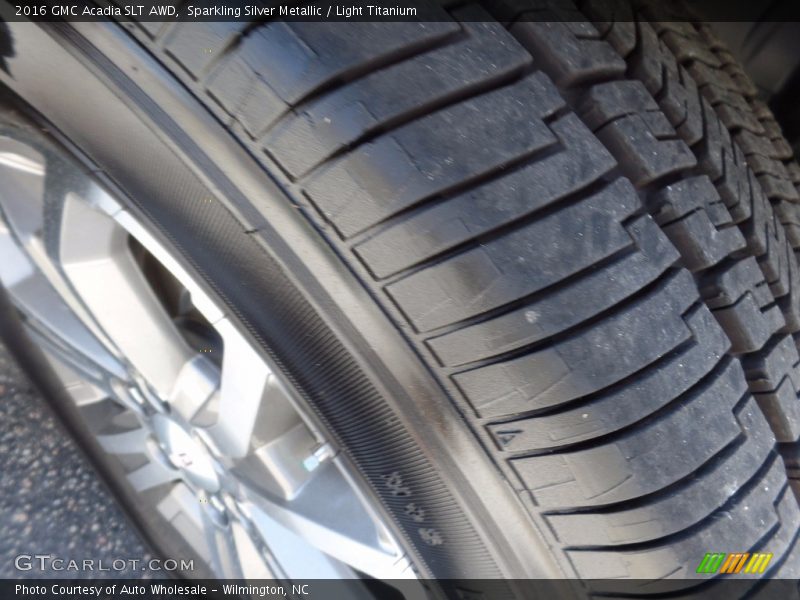 Sparkling Silver Metallic / Light Titanium 2016 GMC Acadia SLT AWD