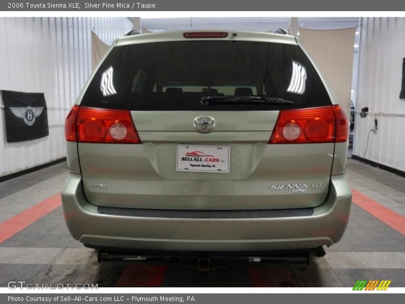 Silver Pine Mica / Taupe 2006 Toyota Sienna XLE