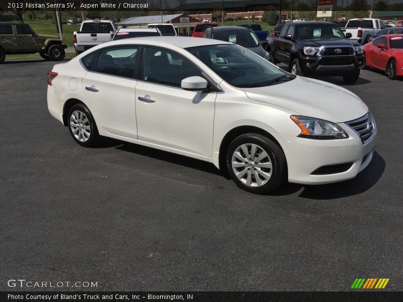 Aspen White / Charcoal 2013 Nissan Sentra SV