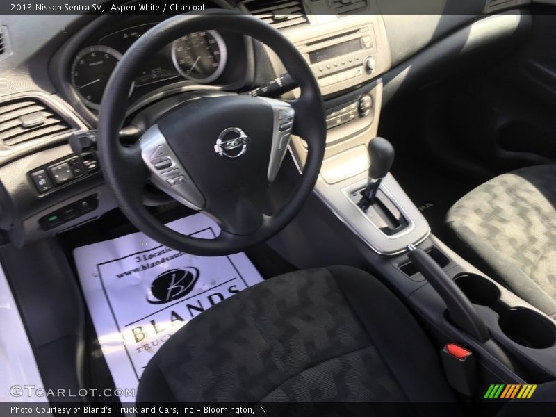 Aspen White / Charcoal 2013 Nissan Sentra SV