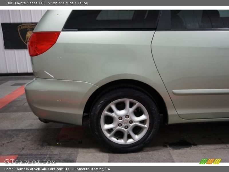 Silver Pine Mica / Taupe 2006 Toyota Sienna XLE