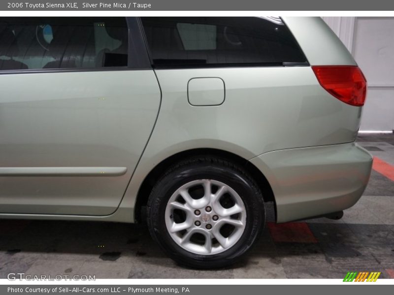 Silver Pine Mica / Taupe 2006 Toyota Sienna XLE