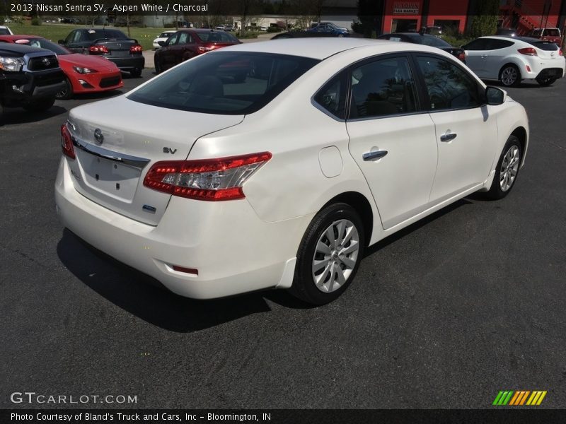 Aspen White / Charcoal 2013 Nissan Sentra SV