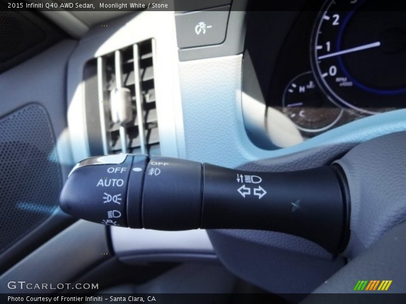Controls of 2015 Q40 AWD Sedan