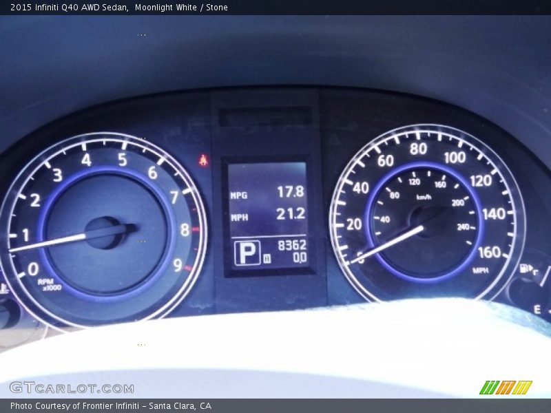  2015 Q40 AWD Sedan AWD Sedan Gauges