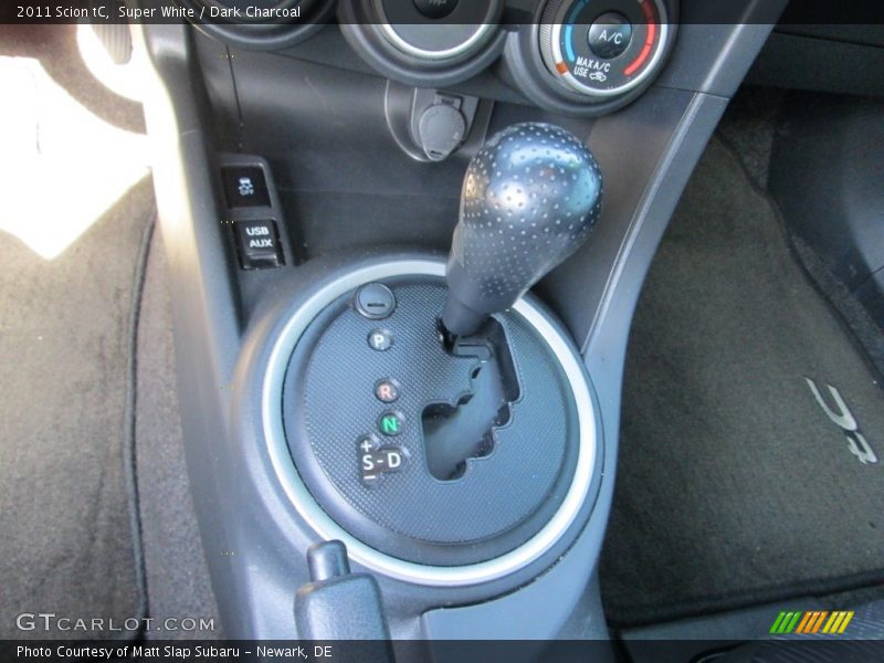 Super White / Dark Charcoal 2011 Scion tC