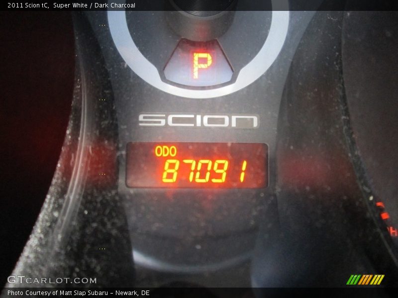 Super White / Dark Charcoal 2011 Scion tC