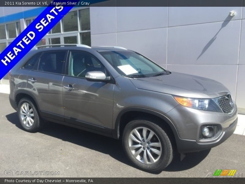 Titanium Silver / Gray 2011 Kia Sorento LX V6