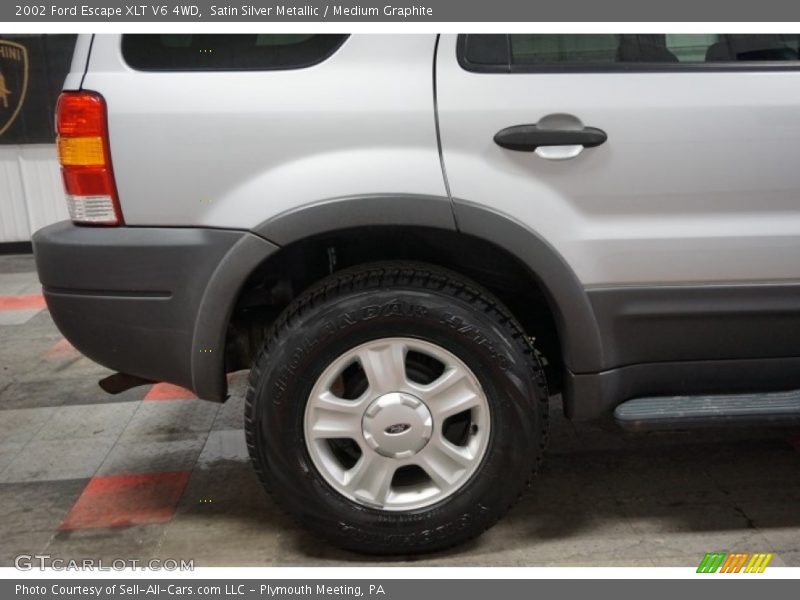 Satin Silver Metallic / Medium Graphite 2002 Ford Escape XLT V6 4WD