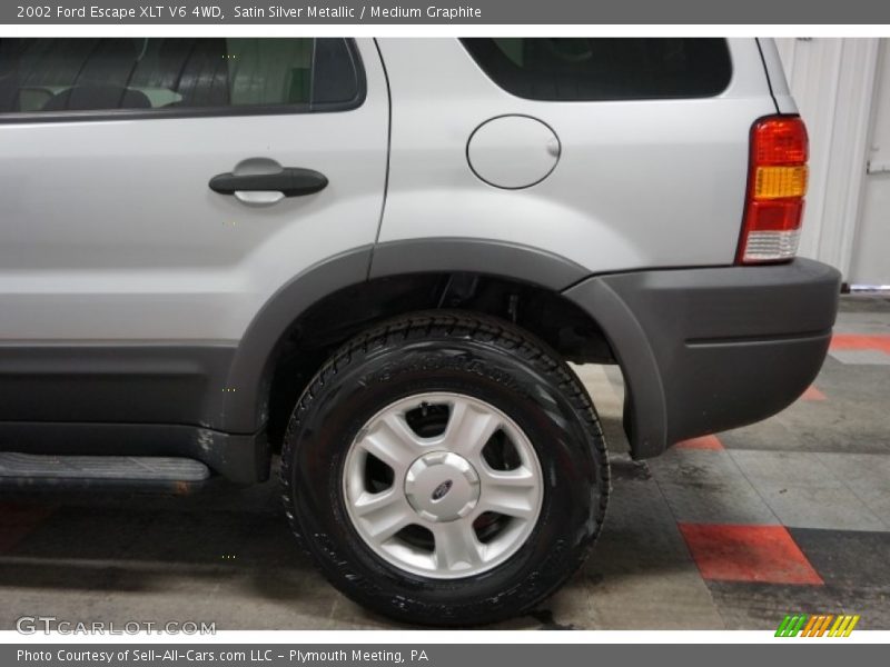 Satin Silver Metallic / Medium Graphite 2002 Ford Escape XLT V6 4WD