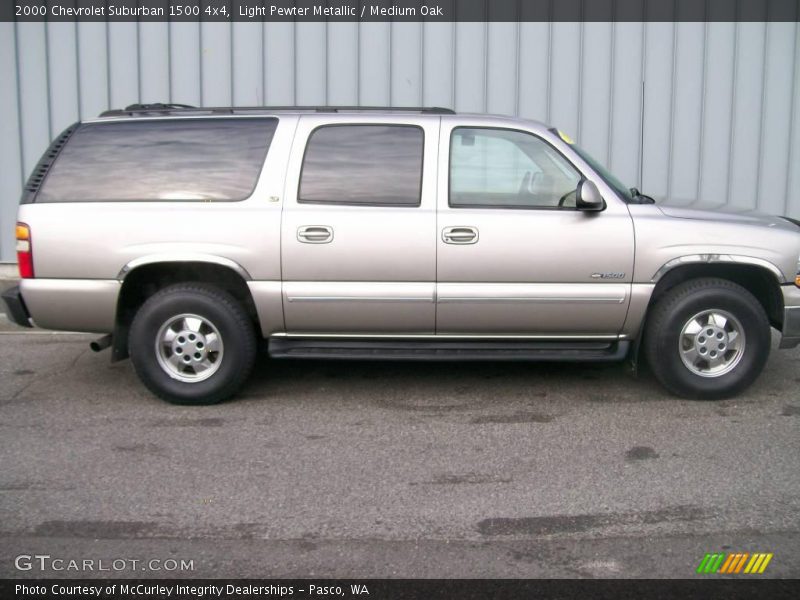 Light Pewter Metallic / Medium Oak 2000 Chevrolet Suburban 1500 4x4