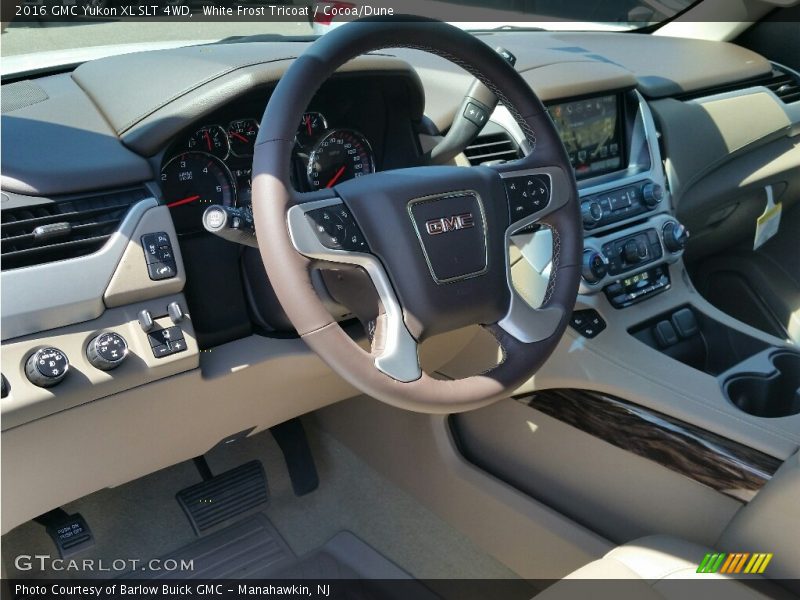 White Frost Tricoat / Cocoa/Dune 2016 GMC Yukon XL SLT 4WD