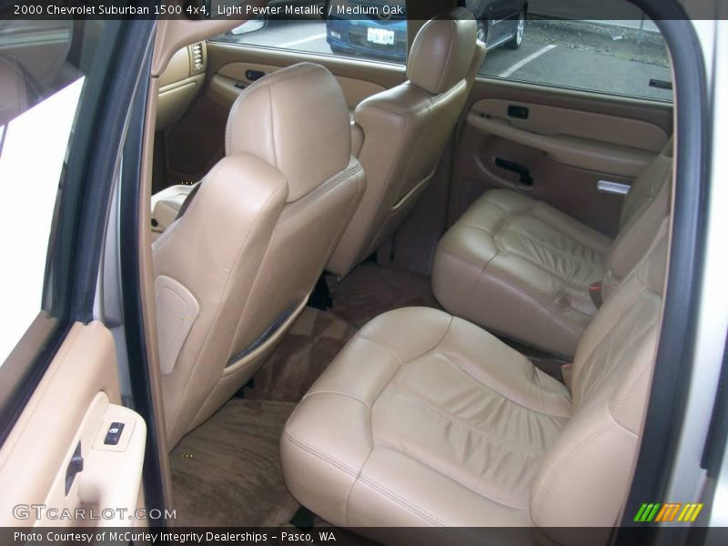 Light Pewter Metallic / Medium Oak 2000 Chevrolet Suburban 1500 4x4