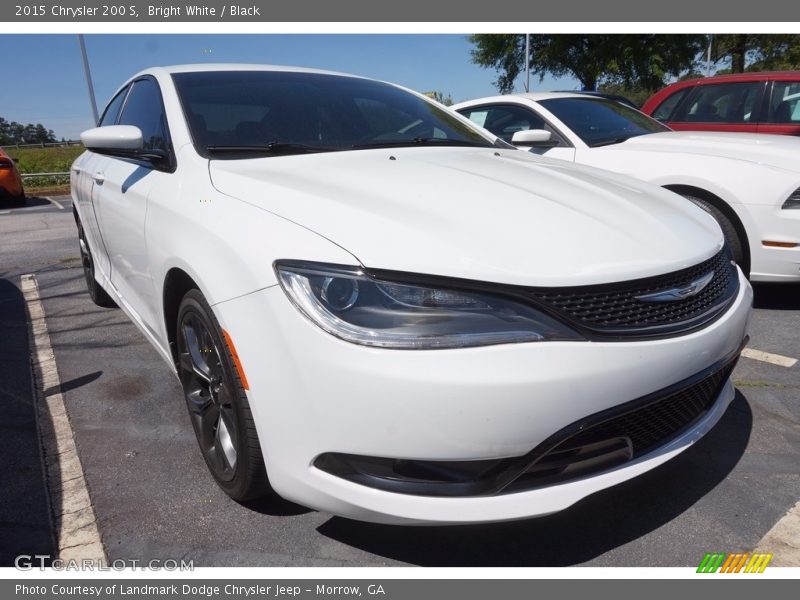 Bright White / Black 2015 Chrysler 200 S