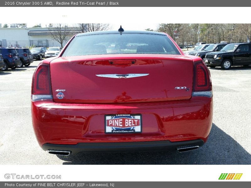 Redline Red Tri-Coat Pearl / Black 2016 Chrysler 300 S AWD