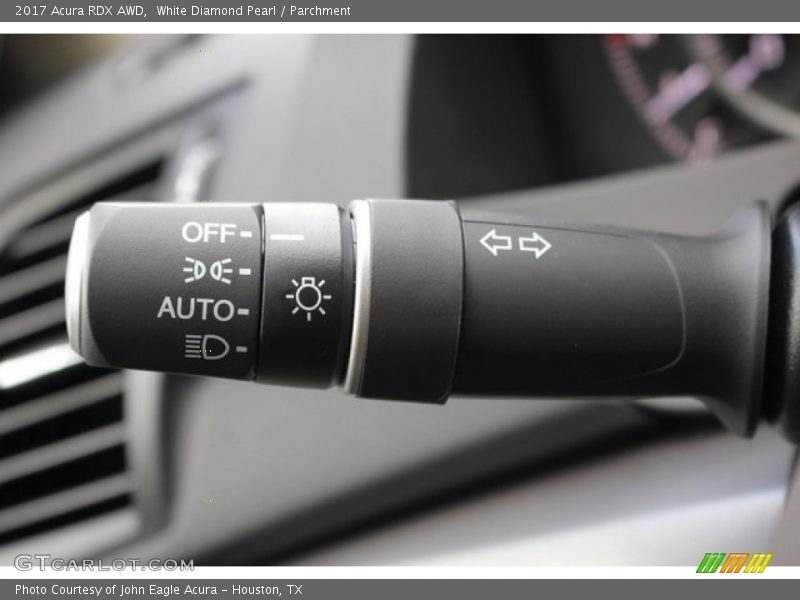 White Diamond Pearl / Parchment 2017 Acura RDX AWD