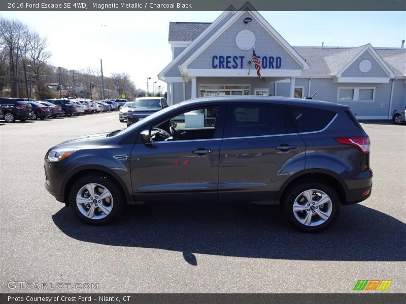 Magnetic Metallic / Charcoal Black 2016 Ford Escape SE 4WD