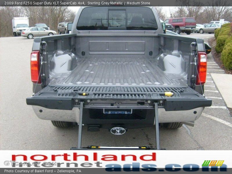 Sterling Grey Metallic / Medium Stone 2009 Ford F250 Super Duty XLT SuperCab 4x4