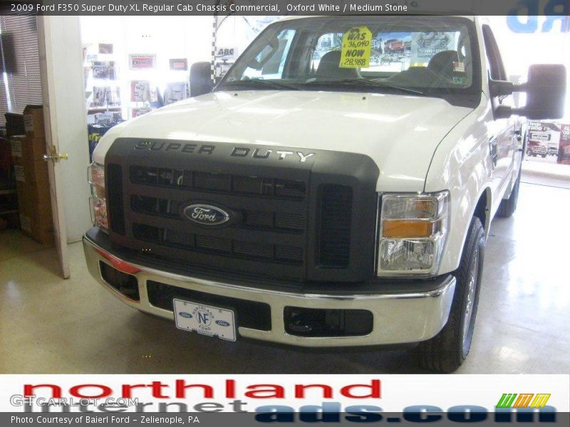 Oxford White / Medium Stone 2009 Ford F350 Super Duty XL Regular Cab Chassis Commercial