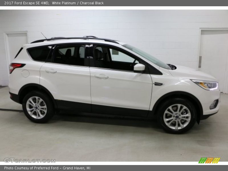  2017 Escape SE 4WD White Platinum