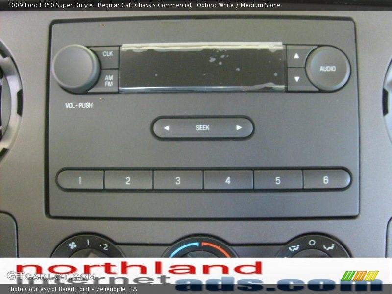 Oxford White / Medium Stone 2009 Ford F350 Super Duty XL Regular Cab Chassis Commercial