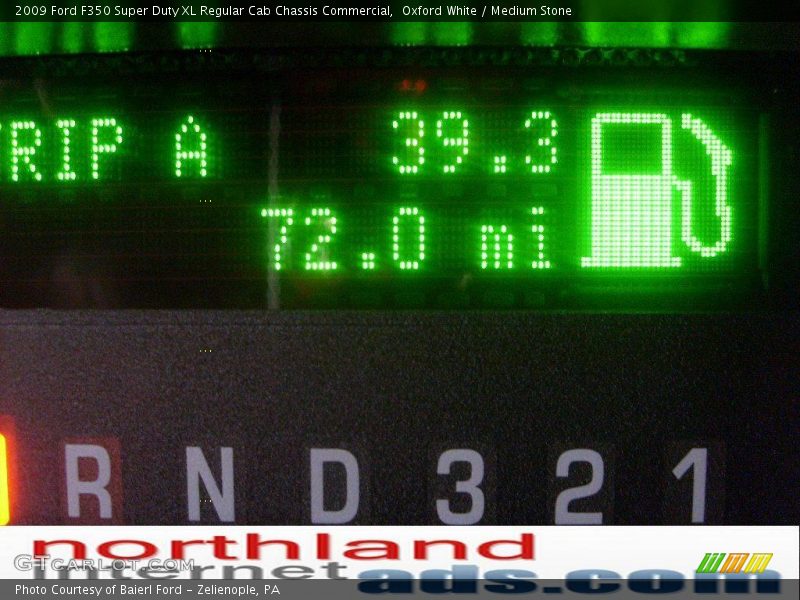 Oxford White / Medium Stone 2009 Ford F350 Super Duty XL Regular Cab Chassis Commercial