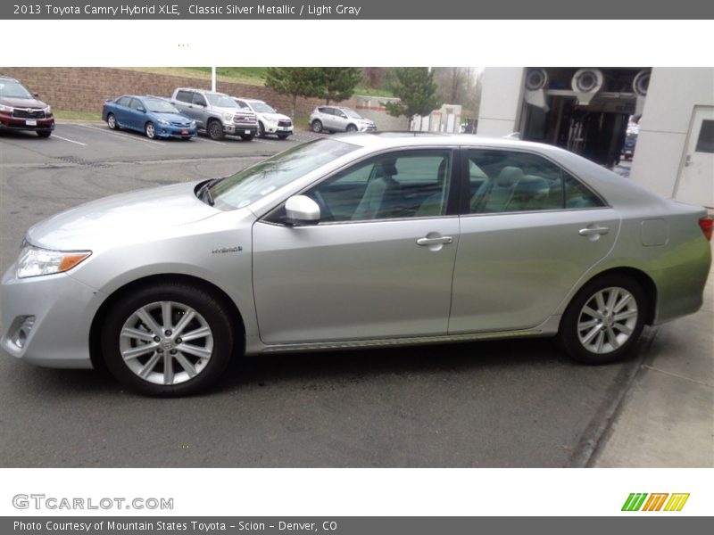 Classic Silver Metallic / Light Gray 2013 Toyota Camry Hybrid XLE