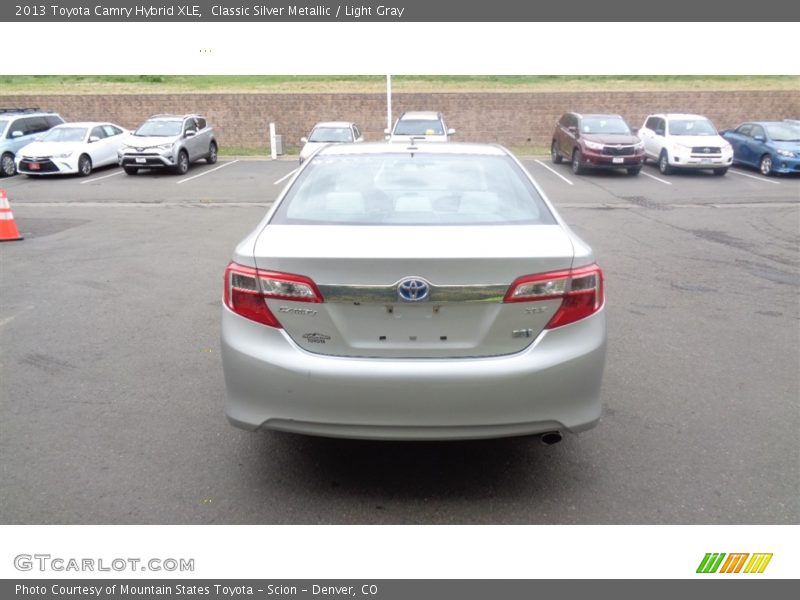Classic Silver Metallic / Light Gray 2013 Toyota Camry Hybrid XLE