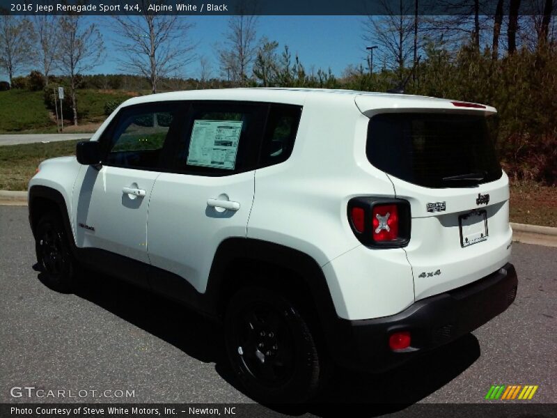 Alpine White / Black 2016 Jeep Renegade Sport 4x4