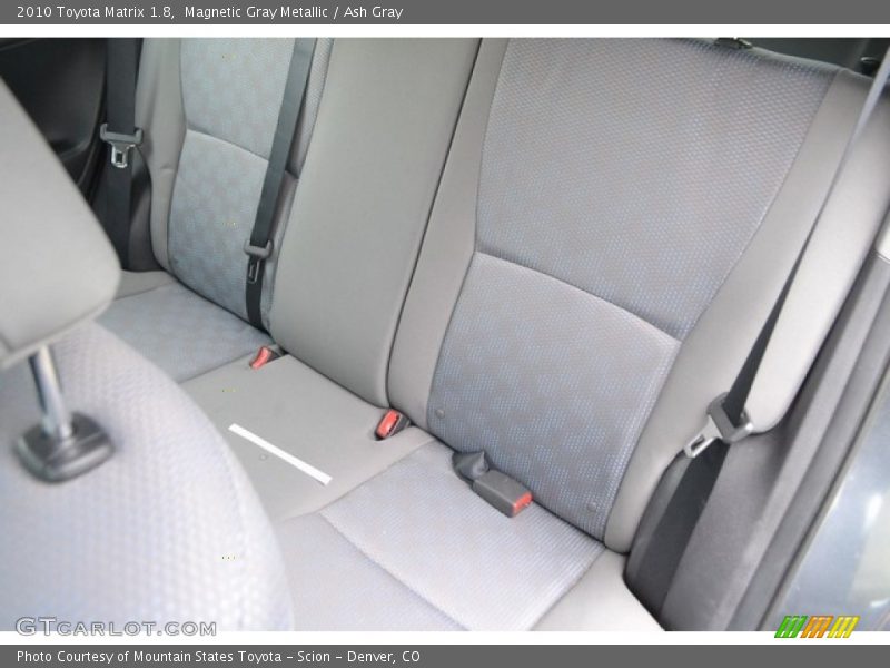 Magnetic Gray Metallic / Ash Gray 2010 Toyota Matrix 1.8