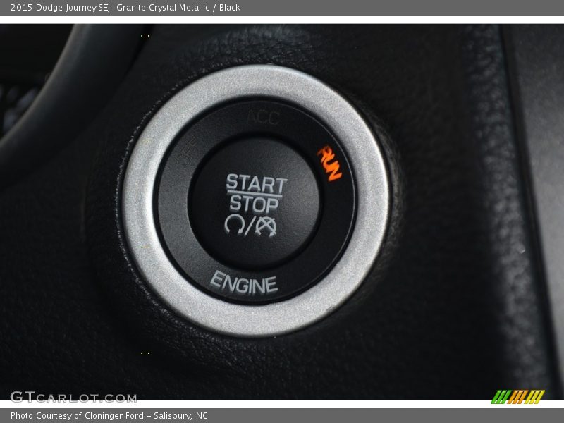 Granite Crystal Metallic / Black 2015 Dodge Journey SE