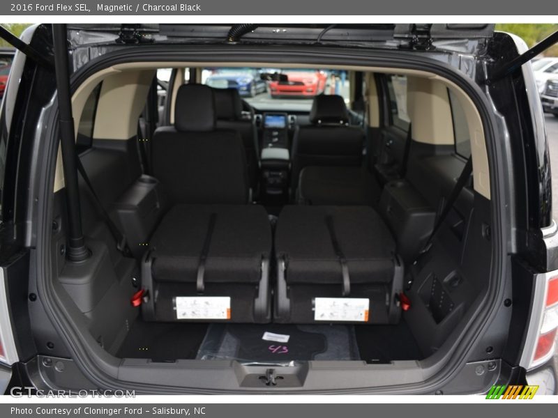 Magnetic / Charcoal Black 2016 Ford Flex SEL